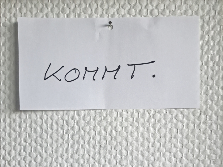 kommt
